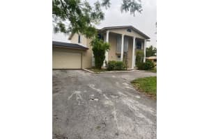 1100 203RD STREET, MIAMI, FL 33169 - MLS#MFRTB8404909