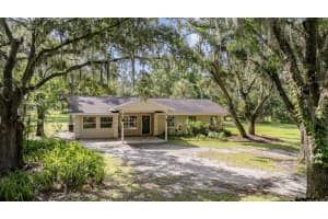 5910 Timberwood Dr, LAKELAND