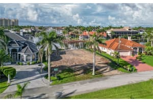 5620 14TH PLACE, CAPE CORAL, FL 33914 - MLS#MFRTB8405039