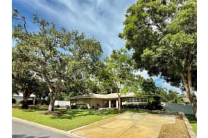 1135 Fountainhead Dr, LARGO
