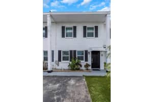 2630 ST JOSEPHS DRIVE, DUNEDIN, FL 34698 - MLS#MFRTB8405174