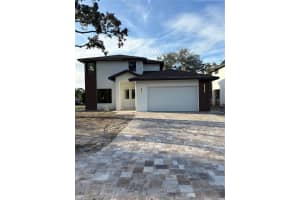 14733 Sunset Dr, LARGO