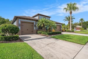 28640 TAVIRA COURT, WESLEY CHAPEL, FL 33543 - MLS#MFRTB8405291