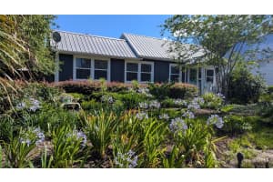 320 E Graves Ave Orange City, FL 32763 - Off Market
