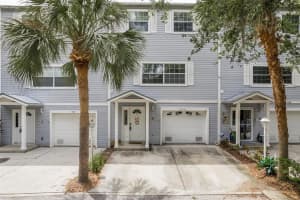 556 Ryans Woods Ln, PALM HARBOR
