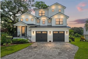 8107 N River Shore Dr, TAMPA