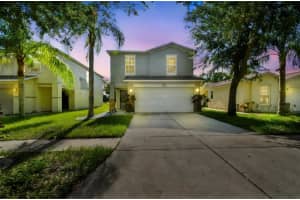 7842 Carriage Pointe Dr, GIBSONTON