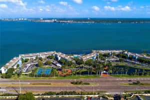 5151 ISLA KEY BOULEVARD, ST PETERSBURG, FL 33715 - MLS#MFRTB8405480