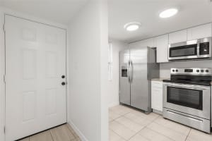 5013 TERRACE PALMS CIRCLE, TAMPA, FL 33617 - MLS#MFRTB8405483