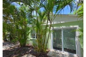 750 BAY ESPLANADE, CLEARWATER BEACH, FL 33767 - MLS#MFRTB8405492