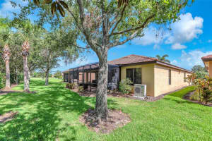 321 SILVER FALLS DRIVE, APOLLO BEACH, FL 33572 - MLS#MFRTB8405499