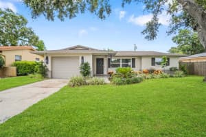 980 8th Ave Ne, LARGO