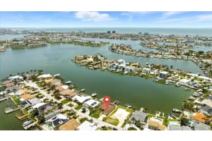 7864 9th Ave S, ST PETERSBURG