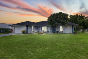 6627 HERITAGE LANE, BRADENTON, FL 34209 Sold 10/10/25