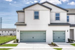 739 Poppy Ln, DUNDEE