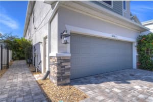 303 ARRAWANA AVENUE, TAMPA, FL 33609 Sold 08/12/25