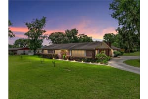 609 W Pipkin Rd, LAKELAND