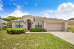 161 OAK CROSSING BOULEVARD, AUBURNDALE, FL 33823 - MLS#MFRTB8405752