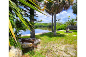 6975 EDGEWATER DRIVE, NEW PORT RICHEY, FL 34652 - MLS#MFRTB8405799