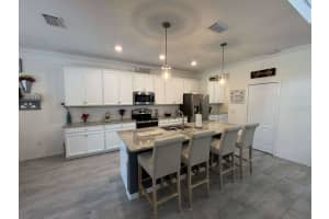 718 ACACIA COURT, BRADENTON, FL 34212 - MLS#MFRTB8405810