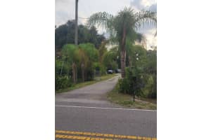 5211 CORONET ROAD, PLANT CITY, FL 33566 - MLS#MFRTB8405884