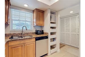 10340 CARROLLWOOD LANE, TAMPA, FL 33618 Sold 08/21/25
