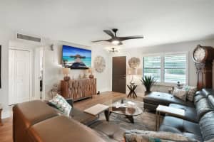 5085 1ST STREET, ST PETERSBURG, FL 33703 - MLS#MFRTB8405994