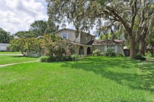 11320 CARROLLWOOD ESTATES DRIVE, TAMPA, FL 33618 Sold 09/03/25