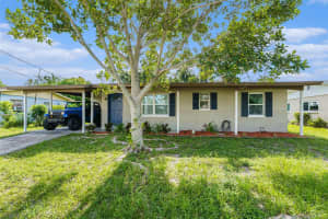 6308 LOIS AVENUE, TAMPA, FL 33616 - MLS#MFRTB8406122