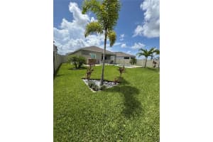 11240 FIELDSTONE DRIVE, PALMETTO, FL 34221 Sold 09/02/25