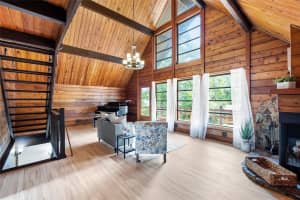 14406 Middlefield Ln Odessa, FL 33556 - Off Market