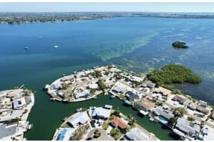 10005 Kingfisher Rd E, BRADENTON