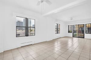 130 4TH AVENUE, ST PETERSBURG, FL 33701 Sold 08/28/25