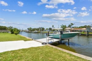 11599 Grove St, SEMINOLE