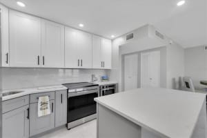 5220 BRITTANY DRIVE, ST PETERSBURG, FL 33715 - MLS#MFRTB8406377