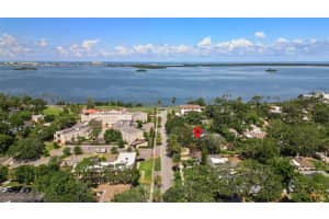 240 LYNDHURST STREET, DUNEDIN, FL 34698 - MLS#MFRTB8406380