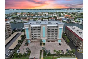 125 ISLAND WAY, CLEARWATER, FL 33767 - MLS#MFRTB8406425