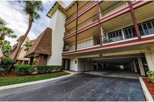 3021 COUNTRYSIDE BOULEVARD, CLEARWATER, FL 33761 Sold 08/22/25