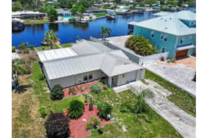 803 LEISEY CIRCLE, RUSKIN, FL 33570 - MLS#MFRTB8406469