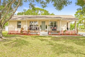 407 10TH STREET, RUSKIN, FL 33570 Sold 08/25/25