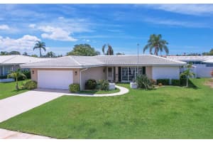 14872 Crown Dr, LARGO