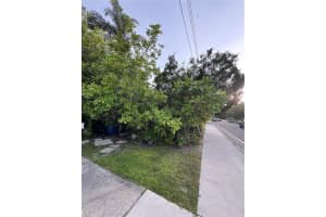 600 38TH AVENUE, ST PETERSBURG, FL 33704 - MLS#MFRTB8406522