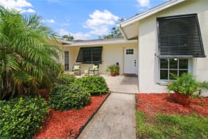 8785 WILDWOOD LANE, SEMINOLE, FL 33776 - MLS#MFRTB8406551