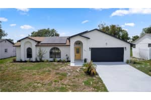 648 Tradewinds Dr, DELTONA