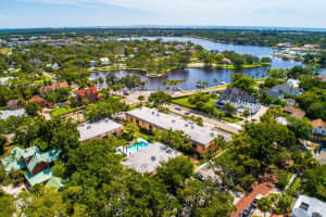 100 GRAND BOULEVARD, TARPON SPRINGS, FL 34689 Sold 08/22/25