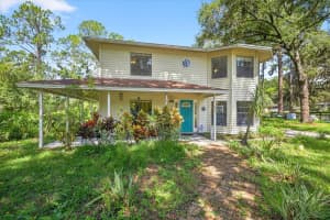 8541 Fussell Dr, WESLEY CHAPEL