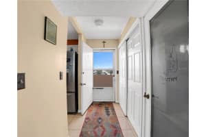 7560 BAY ISLAND DRIVE, SOUTH PASADENA, FL 33707 - MLS#MFRTB8406773