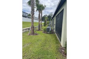 36518 WELL HILL WAY, ZEPHYRHILLS, FL 33541 - MLS#MFRTB8406775
