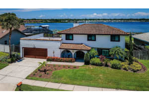 10866 HARBORSIDE DRIVE, LARGO, FL 33773 - MLS#MFRTB8406810