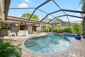 8787 GLEN LAKES BOULEVARD, ST PETERSBURG, FL 33702 - MLS#MFRTB8406867